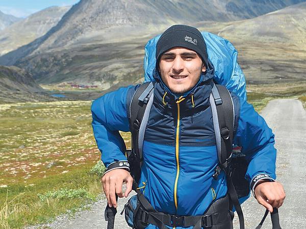 Der junge Jeside Kamal Amer hat bei einer Alpenexpedition mit dem Programm seinen Berufswunsch entdeckt. 