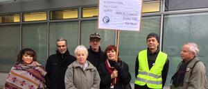 Protest gegen die Änderung des Tempelhof-Gesetzes, mittendrin Dr. Motte. 