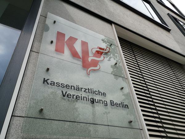 Der Sitz der Kassenärzte in Berlin war 2016 durchsucht worden.