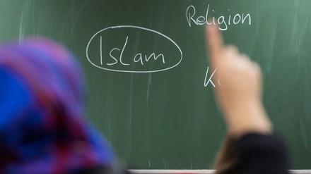 Eine Kreuzberger Familie wollte die Kosten für Arabisch- und Islamunterricht vom Jobcenter erstattet bekommen. (Symbolbild)