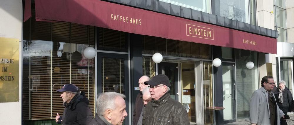 In normalen Zeiten Anziehungspunkt für Politiker, Prominenz und Touristen - das Café Einstein Unter den Linden.