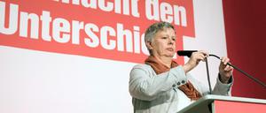 Katina Schubert, Linke-Landesvorsitzende, spricht beim Landesparteitag ihrer Partei. 