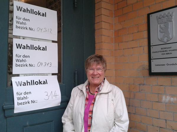 Karla Ulbrich war in der Lietzensee Grundschule in Charlottenburg ihre Stimme abgeben. Dort wurde sie 1952 eingeschult.