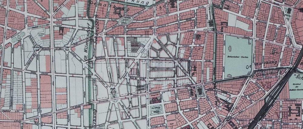 Auf dem Plan von 1903 ist die Bebauung am Viktoria-Luise-Platz bereits vollständig, am Bayerischen Platz noch nicht.