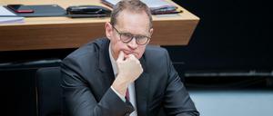 Berlins Regierender Bürgermeister Michael Müller (SPD) soll sich zum Mietendeckel-Aus im Abgeordnetenhaus äußern.