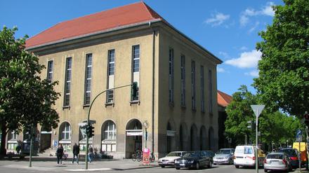 Bei Umbauarbeiten denkmalgeschützter Gebäude, zum Beispiel am Zehlendorfer Rathaus, bietet künftig der Denkmalbeirat Unterstützung