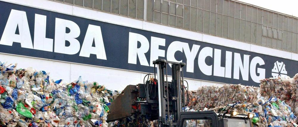 Dem Recycling-Unternehmen Alba wird vom Konkurrenten unter anderem Kundendiebstahl vorgeworfen.
