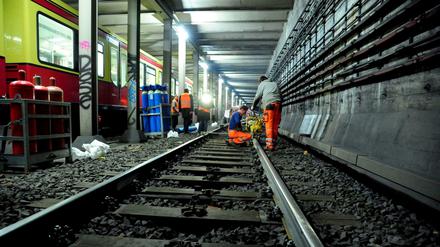 Unter Tage. Der Nord-Süd-Tunnel der S-Bahn wird am Wochenende gereinigt.