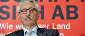 Thilo Sarrazin ist noch SPD-Mitglied - auch deshalb, weil seine Partei befürchtet, durch seinen Ausschluss Wähler zu verlieren.