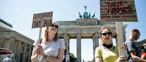 Am 1. Juni fand am Brandenburger Tor bereits eine Mahnwache gegen Polizeigewalt in den USA und weltweit statt.