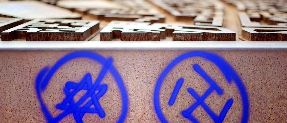 Antisemitische Schmiererei in Berlin. Allein in der ersten Jahreshälfte 2018 wurden in Berlin 527 judenfeindliche Vorfälle gezählt.