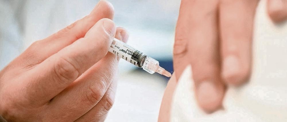 Kann sich noch lohnen: Für Risikogruppen empfehlen Ärzte auch jetzt noch eine Impfung.