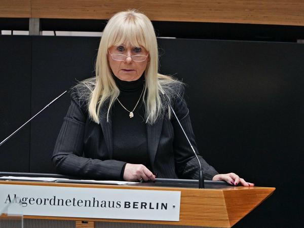 Hat sich die Kotti-Wache als eines ihrer ersten Projekte auf die Fahnen geschrieben: Berlins Innensenatorin Iris Spranger (SPD).