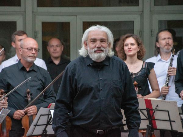 Der ukrainische Chefdirigent Dmytro Morozov aus Charkiw.