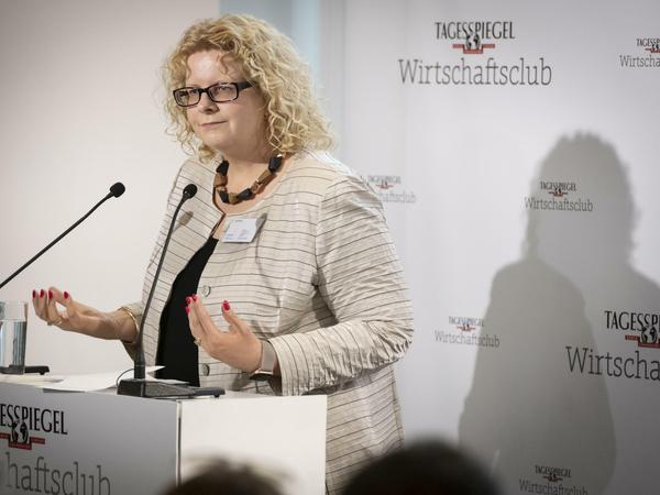 Siemens-Managerin Karina Rigby, Projektmanagerin für den neuen "Siemens-Campus" in Berlin, stellte das Vorhaben beim Wirtschaftsclub am 9. Mai vor.