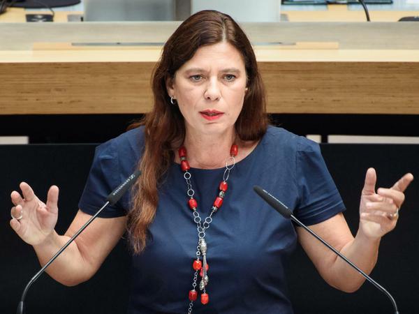 Sandra Scheeres (SPD), Berlins Bildungssenatorin, gerät immer mehr unter Rechtfertigungsdruck.
