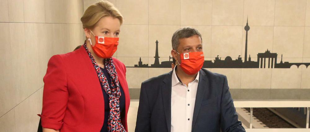 Die designierten SPD-Landesvorsitzenden Franziska Giffey und Raed Saleh stellen die SPD-Pläne zum U-Bahnausbau vor.