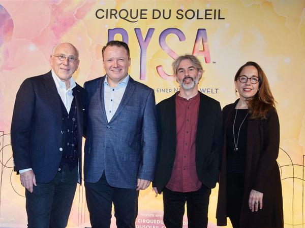 Die machen's. Von links: Marek Lieberberg von Live Nation. Finn Taylor, Daniel Ross und Nathalie Enault vom Cirque du Soleil in Berlin.