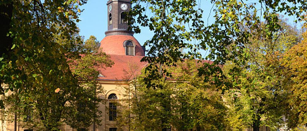 Die Idylle trügt: Die Dorfkirche in Neuruppin.