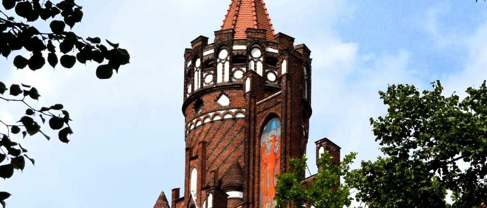 Das Rathaus Schmargendorf wurde 1900 bis 1902 nach Plänen von Otto Kerwien im Stil der märkischen Backsteingotik errichtet.