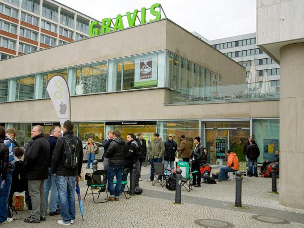 Der Gravis-Shop am Ernst-Reuter-Platz in Berlin: Das vor mehr als 30 Jahren gegründete Unternehmen betreibt bundesweit 40 Geschäfte und beschäftigt rund 600 Mitarbeiter. 