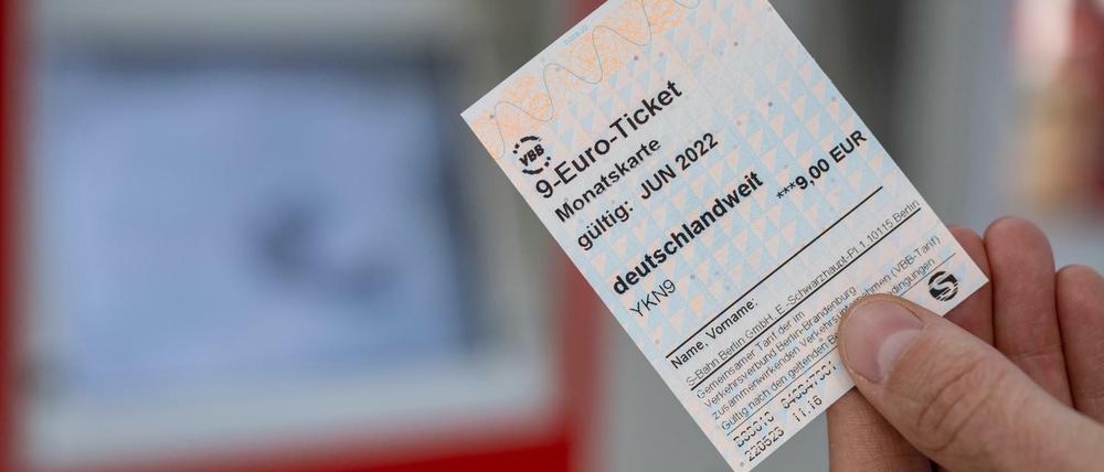 Mehr als 200.000 Neun-Euro-Tickets wurden bislang in Berlin verkauft.