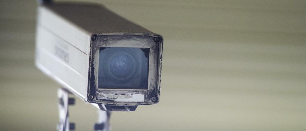 Kommt nun doch nicht: Die Videoüberwachung am Alexanderplatz. Die Koalitionspartner konnten sich nicht einigen.