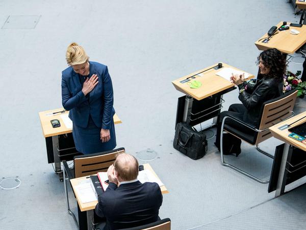 Die Umgangsformen in Parlamenten sind für Frauen oft nicht besonders angenehm.