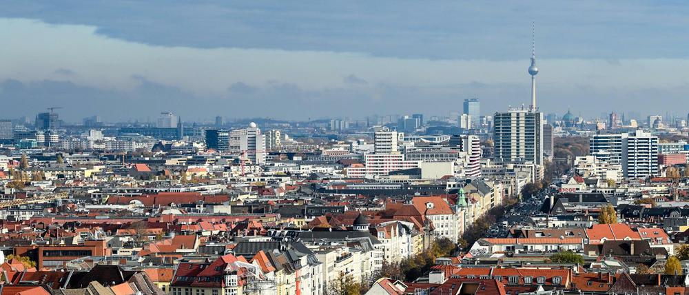 Berliner Bezirke werfen dem Land vor, ihnen zu harten Einspar-Maßnahmen abzuverlangen.