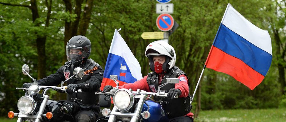 Nationalistisch, homophob, motorisiert: Die russischen Biker der "Nachtwölfe" kommen wieder nach Berlin.