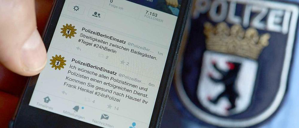 Zwölf Stunden lang twittert die Polizei Berlin ihre Einsätze live.