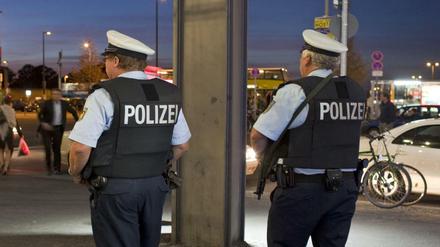 Zwei Bundespolizisten in Berlin.(Symbolbild) 
