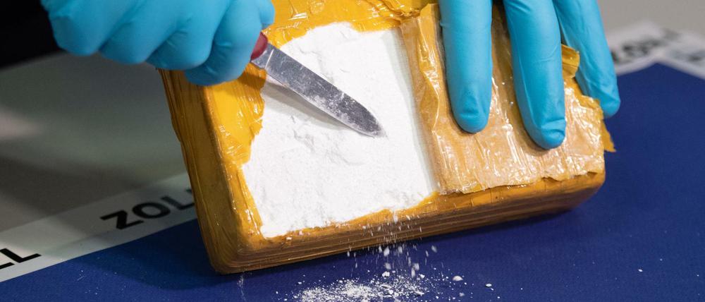 Vier Kilogramm Kokain hatte der 40-Jährige in seiner Wohnung in Reinickendorf gebunkert. (Symbolbild)