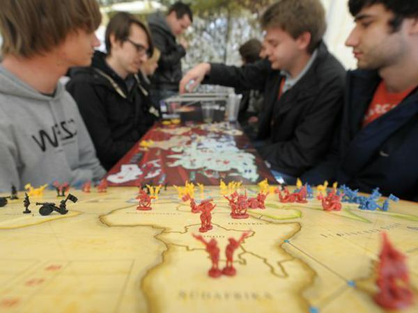 Strategie ist alles: bei der "Risiko"-Studentenmeisterschaft in Leipzig.