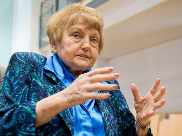 Die Auschwitz-Überlebende Eva Kor hält im Prozess gegen den ehemaligen SS-Mann Oskar Gröning eine Haftstrafe für den 94-jährigen für sinnlos.