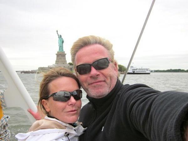 Ein Höhepunkt ist die Ankunft in New York. Die Stadt, die Kerstin Foell und Robert Stolle durch frühere Besuche kennen, sei eine völlig andere von einem Boot aus, sagen sie.