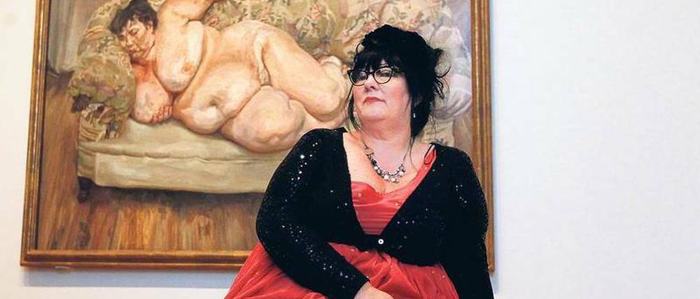 Sue Tilley vor ihrem Akt „Benefits Supervisor Sleeping“, den Freud 1995 malte. Auktionspreis im Jahr 2008: 40 Millionen Euro.