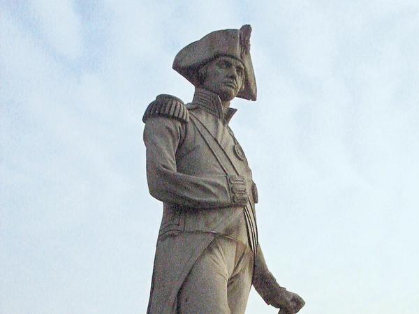 Britischer Nationalheld Lord Nelson wacht über den Trafalgar Square.