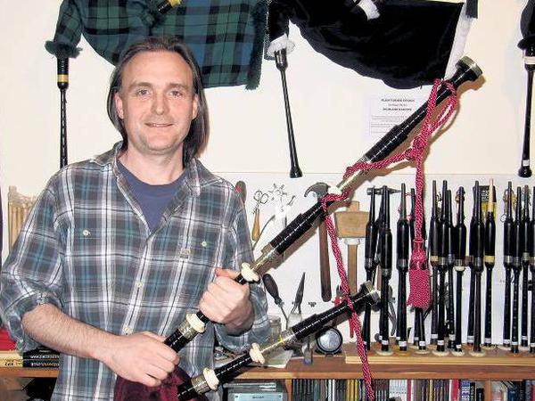 Alan Waldron betreibt ein Dudelsackgeschäft in Stirling. Fast alle seiner Kunden wollen im September für die Unabhängigkeit Schottlands stimmen.