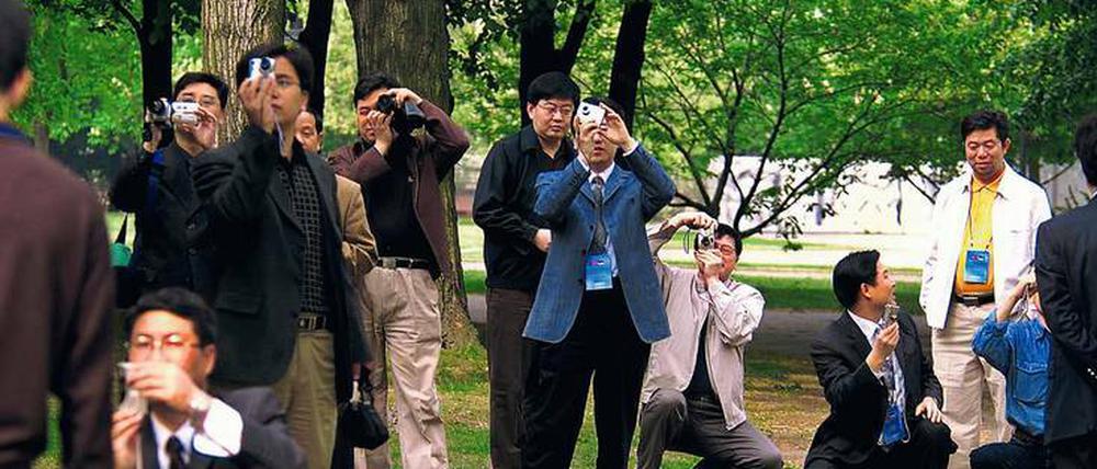Chinesische Touristen, hier im Tiergarten.