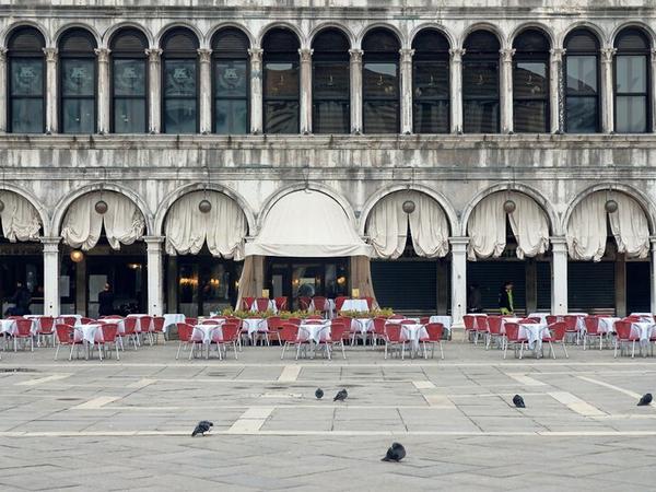 In Venedig haben derzeit die Tauben viele Plätze fast für sich alleine.