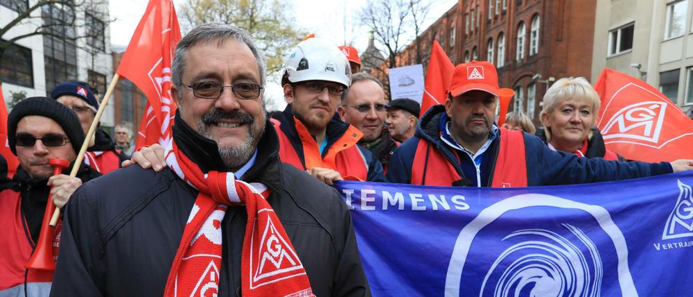 Olaf Bolduan und seine Kollegen wollen am Donnerstag erneut gegen den Stellenabbau bei Siemens auf die Straße gehen.