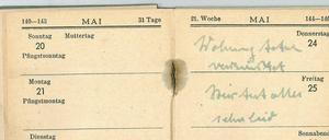 Merkbuch einer anonymen Arzthelferin aus Berlin. Nach dem 26. März 1945 häufen sich Eintragungen wie „Alarm“, „Keller“.