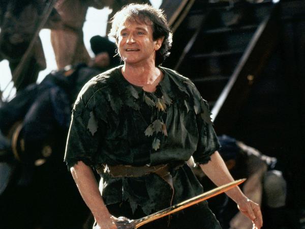 "Nur ein wunderbarer Gedanke..." - und du kannst fliegen. Als Peter Pan kehrt Robin Williams nach Nimmerland zurück.