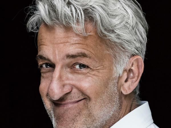 Dominic Raacke, 61. Der Schauspieler und Autor tritt bis zum 29. Dezember mit "Skylight" in der Komödie am Kurfürstendamm (Schillertheater) auf.
