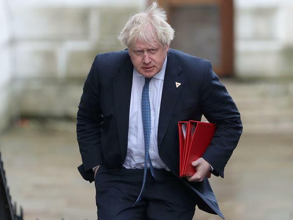 Die Gerüchte häufen sich, dass Boris Johnson nicht um der Sache willen zurückgetreten ist, sondern weil er selber Premier werden will.