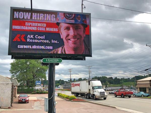 Um knapp drei Prozent ist die US-Wirtschaft im vergangenen Jahr gewachsen. In Somerset County suchen die Minenbetreiber mit großen Plakaten nach erfahrenen Arbeitern.