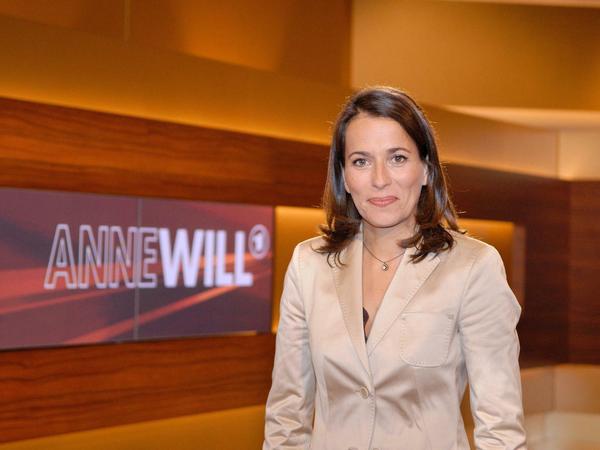 Anne Will moderiert die zuschauerstärkste Talkshow im deutschen Fernsehen. Moderieren heißt regieren.
