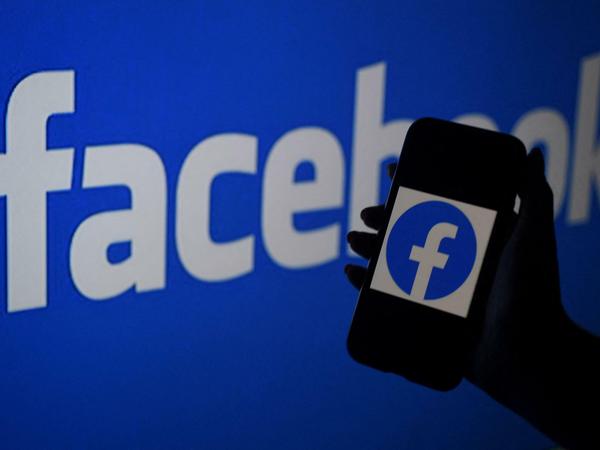 1,8 Milliarden Menschen nutzen Facebook täglich.