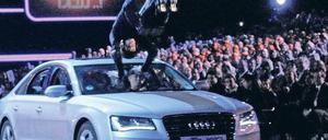 Imageschaden? Der Hersteller Audi hatte das Auto zur Verfügung gestellt, das der verunglückte „Wetten, dass..?-Kandidat Samuel Koch überspringen wollte. Foto: Knippetz/dpa